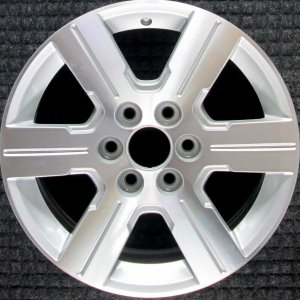 2009-2012 Chevrolet Traverse Silver 18x7.5 Machined Silver Alloy Wheel (Remanufactured OEM)