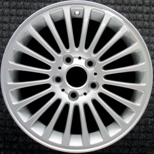 2005-2006 BMW 330xi Silver Wheel (Remanufactured OEM)