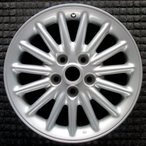 2000-2003 GMC Yukon XL 1500 Silver Wheel (Remanufactured OEM)