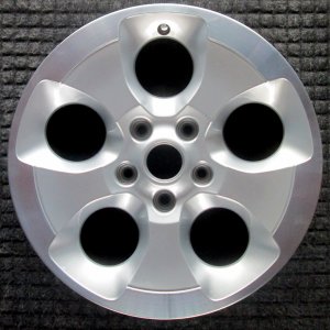 2013-2018 Jeep Wrangler Silver Wheel (Remanufactured OEM)