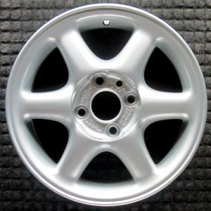 1993-1997 Volvo 850 Silver Wheel (Remanufactured OEM)
