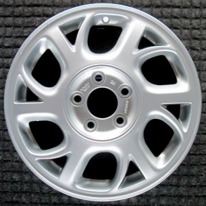 2000-2002 Oldsmobile Intrigue Silver Wheel (Remanufactured OEM)