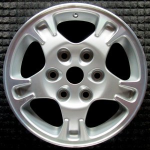 2003-2004 Mitsubishi Montero Silver Wheel (Remanufactured OEM)