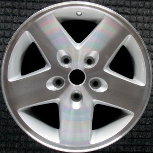 2007-2018 Jeep Wrangler Silver 17x7.5 5-Spoke Machined Alloy Wheel (Remanufactured OEM)