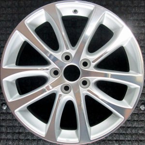 2013-2015 Toyota Avalon Silver Wheel (Remanufactured OEM)