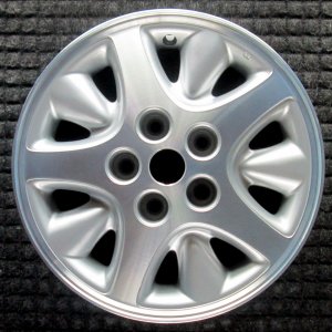 1996-2000 Plymouth Voyager Silver Wheel (Remanufactured OEM)