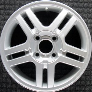 2000-2004 Ford Focus Silver Wheel (Remanufactured OEM)