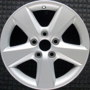 2004-2006 Toyota RAV4 Silver Wheel (Remanufactured OEM)
