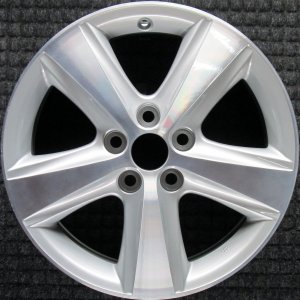 2010-2011 Toyota Camry Silver Wheel (Remanufactured OEM)
