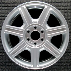 2004-2005 Cadillac SRX Silver Wheel (Remanufactured OEM)