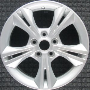 2012-2018 Ford Focus Silver 16x7 5 Double Spoke Painted Silver Alloy Wheel (Remanufactured OEM)