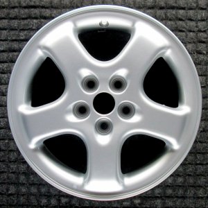 1999-2000 Dodge Stratus Silver Wheel (Remanufactured OEM)