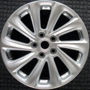 2014-2016 Buick LaCrosse Gray 18x8 10-Spoke Hyper Silver Alloy Wheel (Remanufactured OEM)