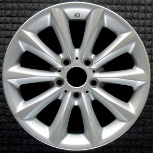 2005-2007 BMW 330xi Silver Wheel - Front (Remanufactured OEM)
