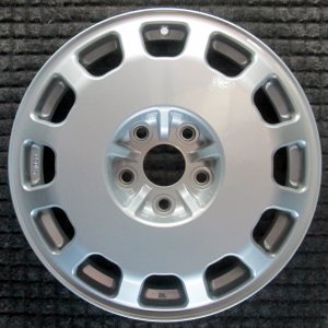 2005-2012 Acura RL Silver Wheel (Remanufactured OEM)