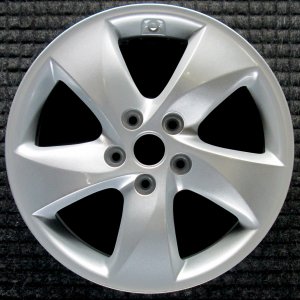 2006-2011 Kia Rondo Silver Wheel (Remanufactured OEM)