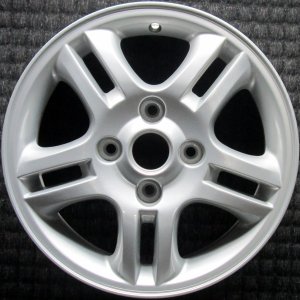 2004-2006 Kia Spectra Silver Wheel (Remanufactured OEM)