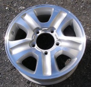 2005-2007 Toyota Land Cruiser Silver Wheel (Remanufactured OEM)
