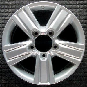 2013-2015 Toyota Land Cruiser Silver 18x8 5-Spoke Silver Painted Alloy Wheel (Remanufactured OEM)