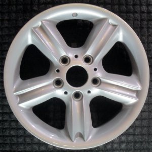 2004-2006 BMW 325i Silver Wheel (Remanufactured OEM)