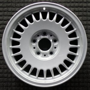 1996-2001 BMW 740iL Silver Wheel (Remanufactured OEM)