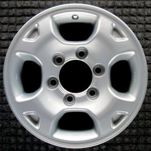 2000-2001 Nissan Xterra Silver Wheel (Remanufactured OEM)