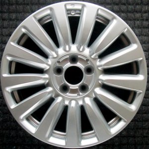 2016-2018 Fiat 500L Silver Wheel (Remanufactured OEM)