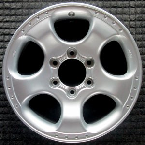 2003-2004 Nissan Xterra Silver Wheel (Remanufactured OEM)