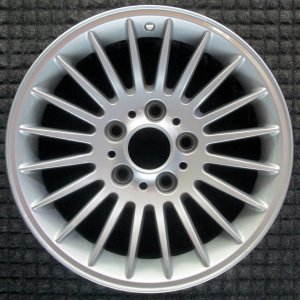 2000-2001 BMW 740iL Silver Wheel (Remanufactured OEM)