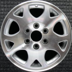 2001-2006 Chevrolet Tahoe Silver Wheel (Remanufactured OEM)