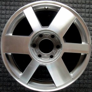 2004-2006 GMC Envoy XL Silver 17x7 6-Spoke Alloy Wheel (Remanufactured OEM)