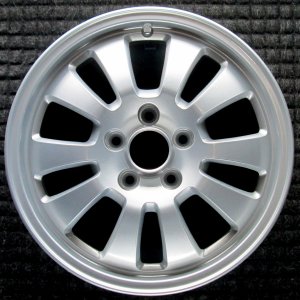 2004-2010 Saab 9-5 Silver Wheel (Remanufactured OEM)