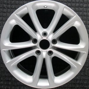 2012-2017 Volkswagen Passat Silver 17x8 10-Spoke Bright Hyper Painted Silver Alloy Wheel (Remanufactured OEM)