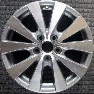 2011-2012 Toyota Avalon Silver 18-Inch 10-Spoke Machined Medium Grey Alloy Wheel (Remanufactured OEM)