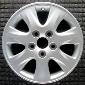 2001-2007 Toyota Camry Silver Wheel (Remanufactured OEM)