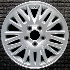 2004-2007 Volvo C70 Silver Wheel (Remanufactured OEM)