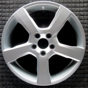 2011-2012 Volvo V50 Silver Wheel (Remanufactured OEM)