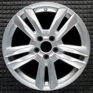 2011-2013 Volvo V60 Silver Wheel (Remanufactured OEM)