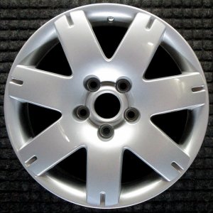 2001-2002 Volkswagen Beetle Silver Wheel (Remanufactured OEM)