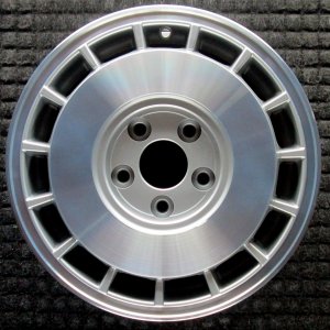 1992-1994 INFINITI Q45 Silver Wheel (Remanufactured OEM)