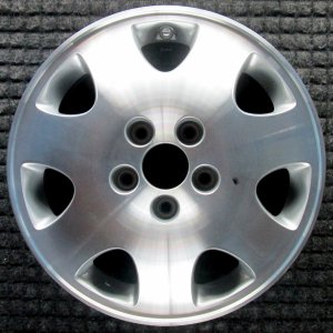 1996-1998 Acura RL Silver Wheel (Remanufactured OEM)
