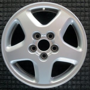 1995-1998 Nissan 240SX Silver Wheel (Remanufactured OEM)