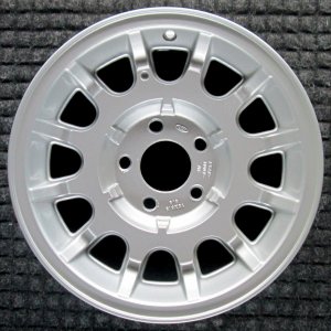 1995-1997 Mercury Grand Marquis Silver Wheel (Remanufactured OEM)