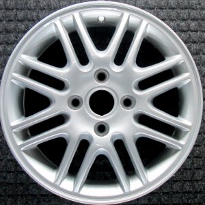 2000-2011 Ford Focus Silver Wheel (Remanufactured OEM)