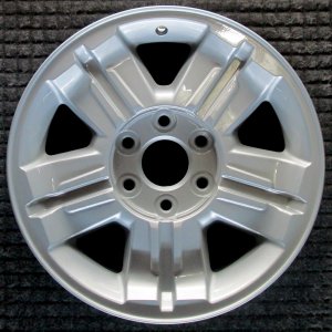 2007-2014 Chevrolet Tahoe Silver 18x8 Machined Silver Alloy Wheel (Remanufactured OEM)