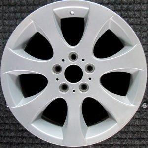 2006 BMW 330xi Silver Wheel - Front (Remanufactured OEM)