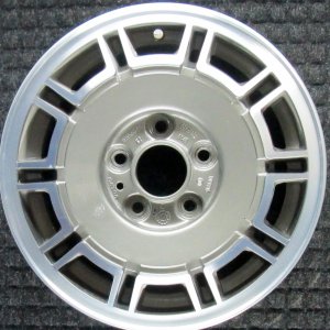 1985-1987 Volvo 760 Silver Wheel (Remanufactured OEM)
