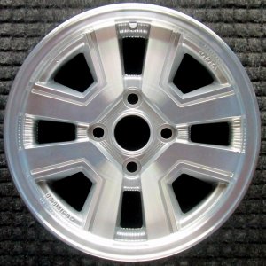 1985-1986 Toyota Supra Silver Wheel (Remanufactured OEM)