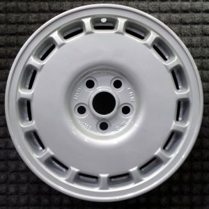 1988-1991 Toyota Camry Silver Wheel (Remanufactured OEM)