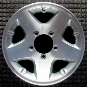 1996-1998 Suzuki Sidekick Silver Wheel (Remanufactured OEM)